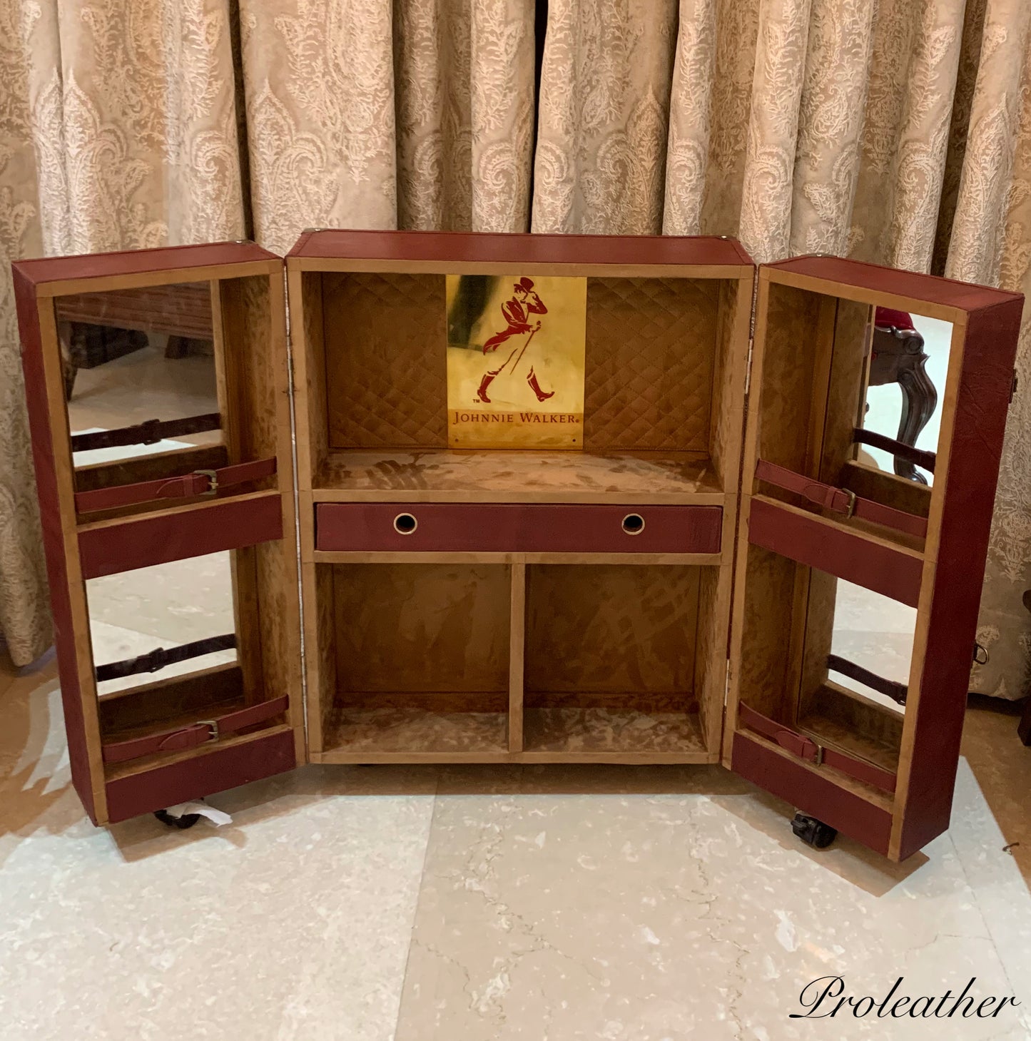 Cabinet bar