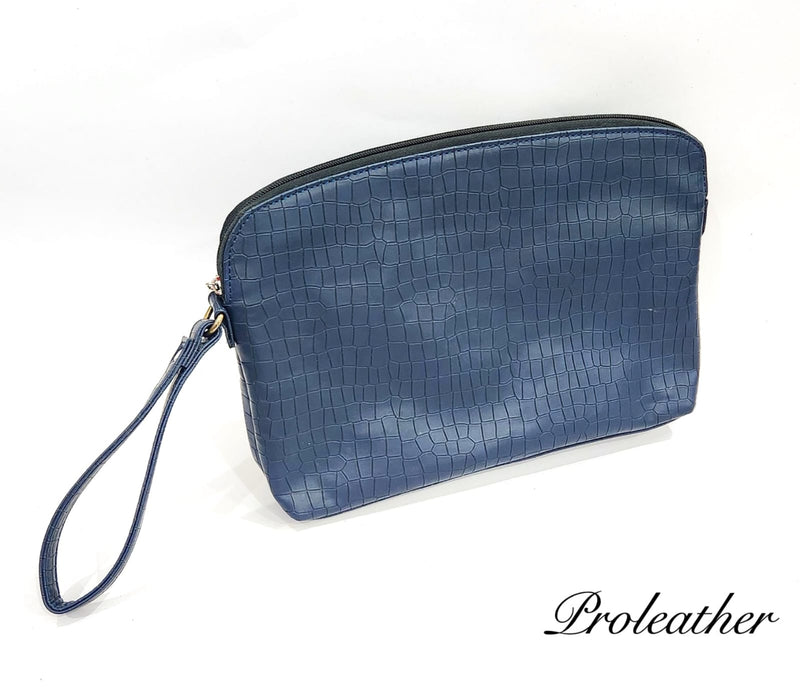 Pouch with handle